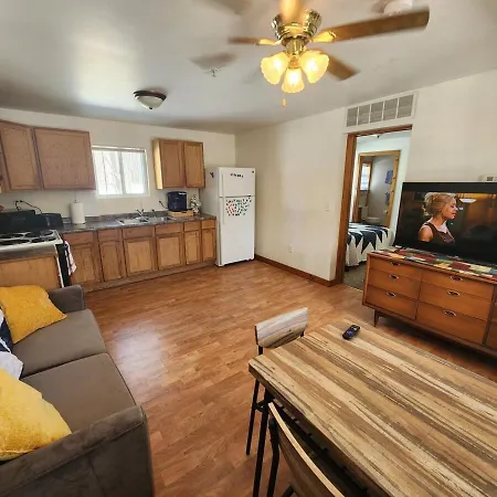 Whispering Pines #7 Appartement
